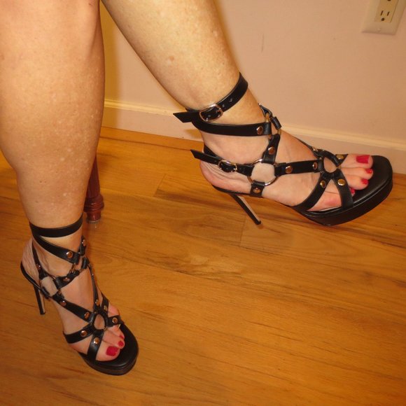 LAST CHANCE NIB ONLYMAKER Black Multi Strap High Heel Platform Sandals - Picture 8 of 9